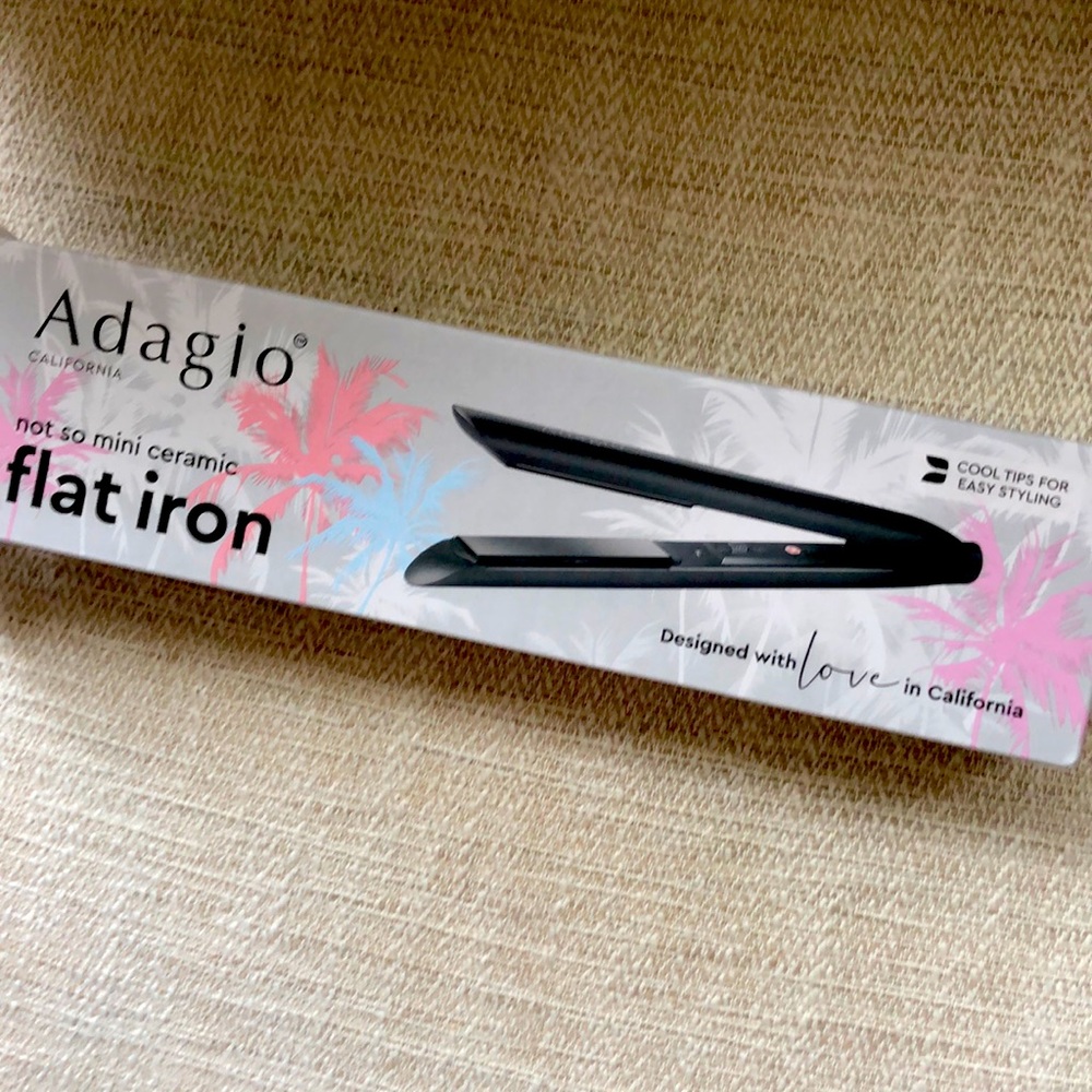 Adagio not so mini flat iron